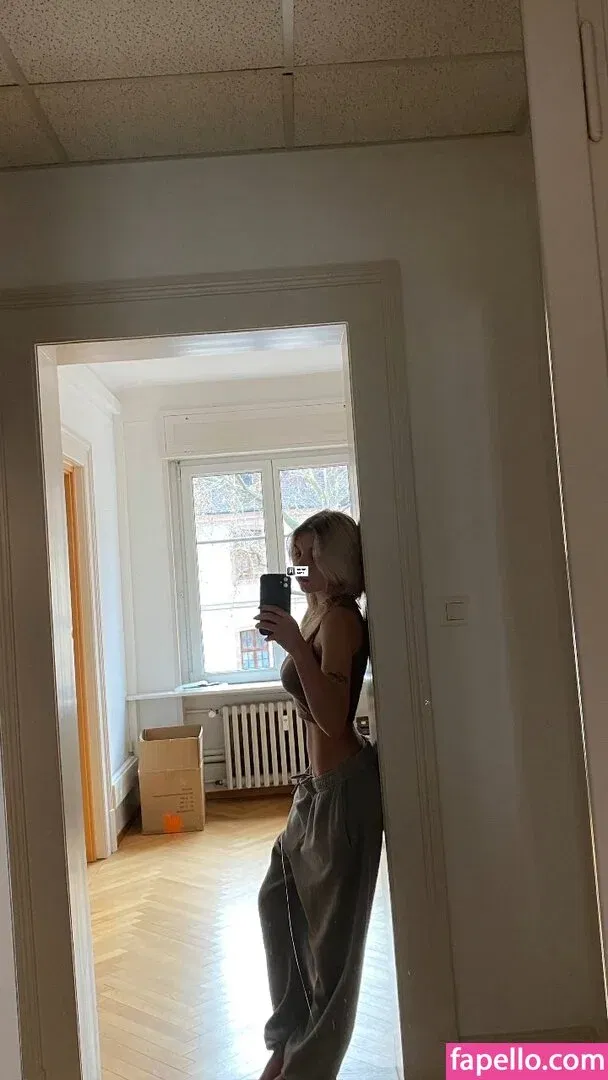 linemettler Onlyfans Photo Gallery 