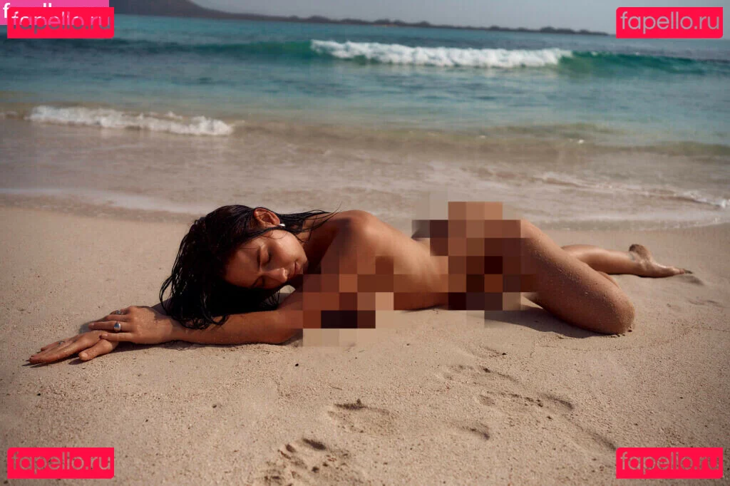 Samira Lotte Onlyfans Photo Gallery 