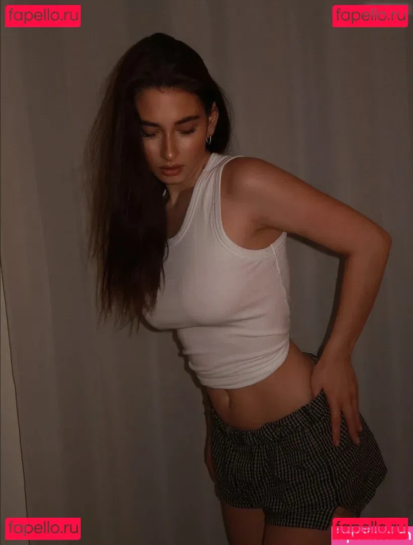 Samira Lotte Onlyfans Photo Gallery 