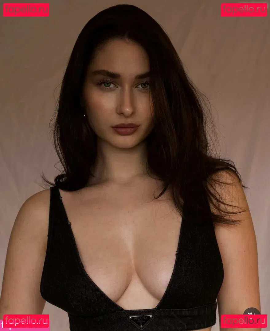 Samira Lotte Onlyfans Photo Gallery 