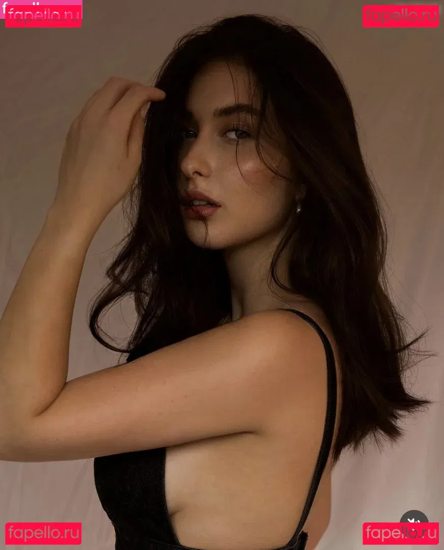 Samira Lotte Onlyfans Photo Gallery 