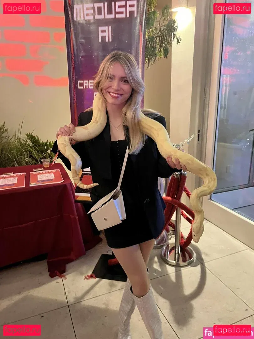 Anna Cramling Onlyfans Photo Gallery 