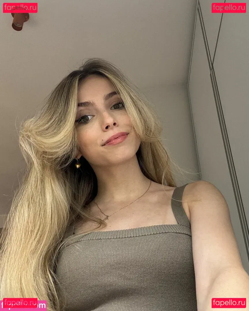 Anna Cramling Onlyfans Photo Gallery 