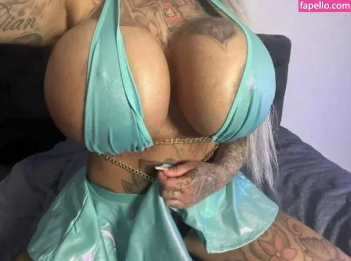 Laura Pink Onlyfans Photo Gallery 