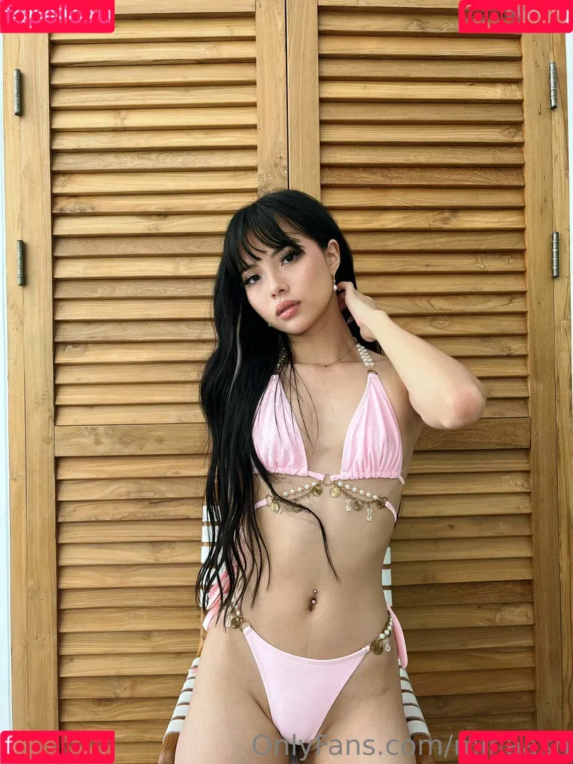 Mina Ash Onlyfans Photo Gallery 