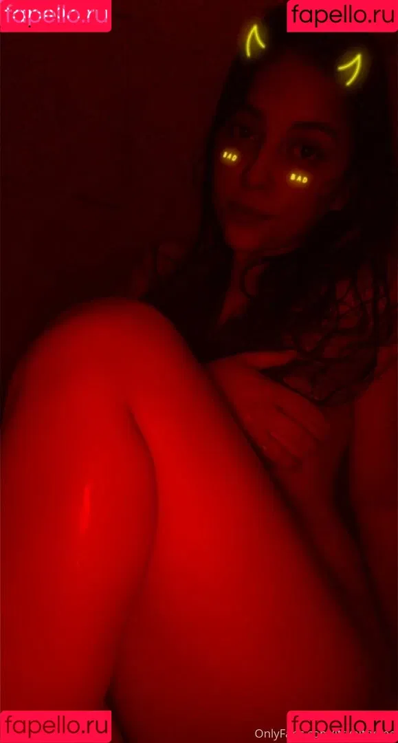 ittybittydee Onlyfans Photo Gallery 