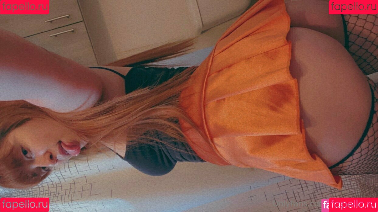 ittybittydee Onlyfans Photo Gallery 