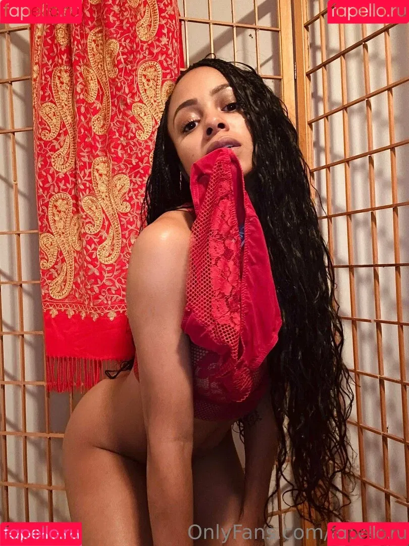 Anya Ivy Onlyfans Photo Gallery 