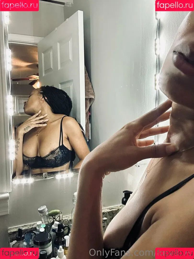 Anya Ivy Onlyfans Photo Gallery 