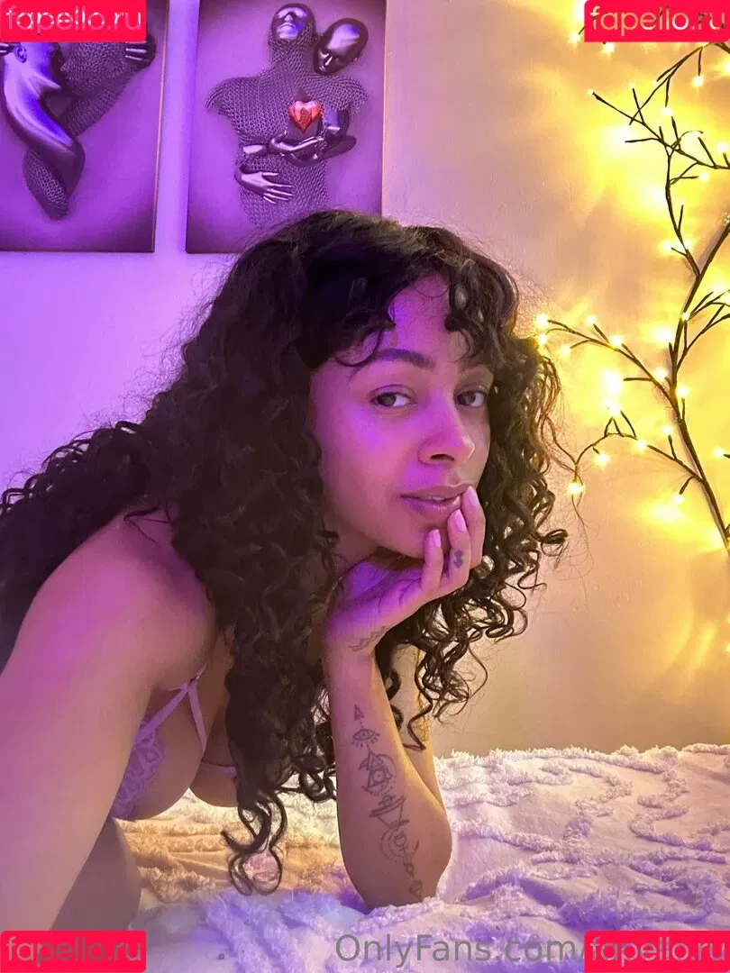 Anya Ivy Onlyfans Photo Gallery 