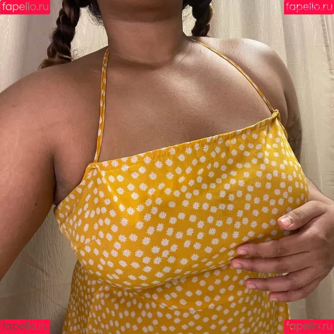 itsmezaraxx Onlyfans Photo Gallery 