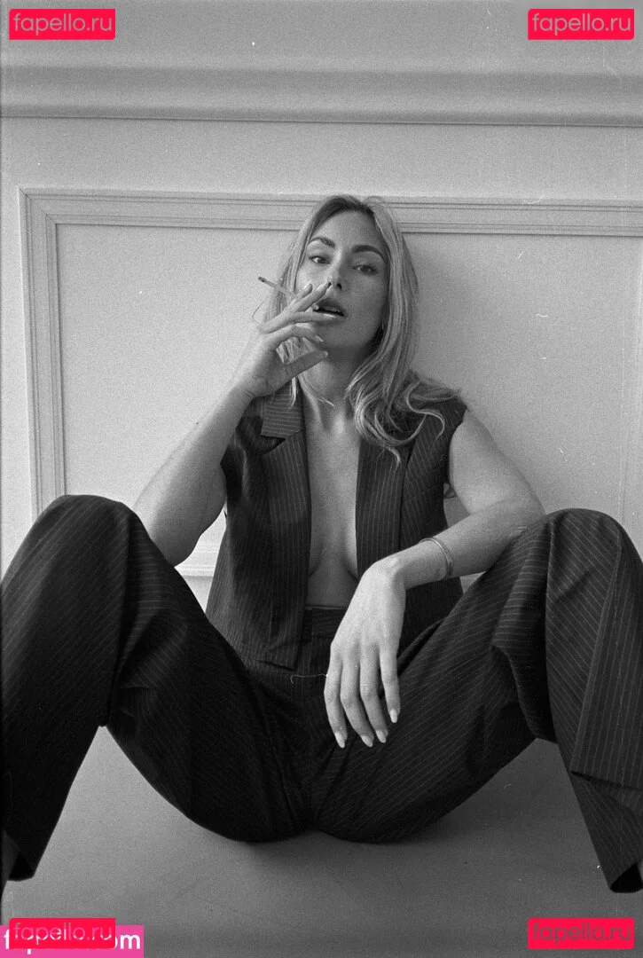 merzedesz Onlyfans Photo Gallery 