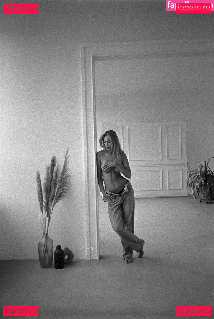 merzedesz Onlyfans Photo Gallery 