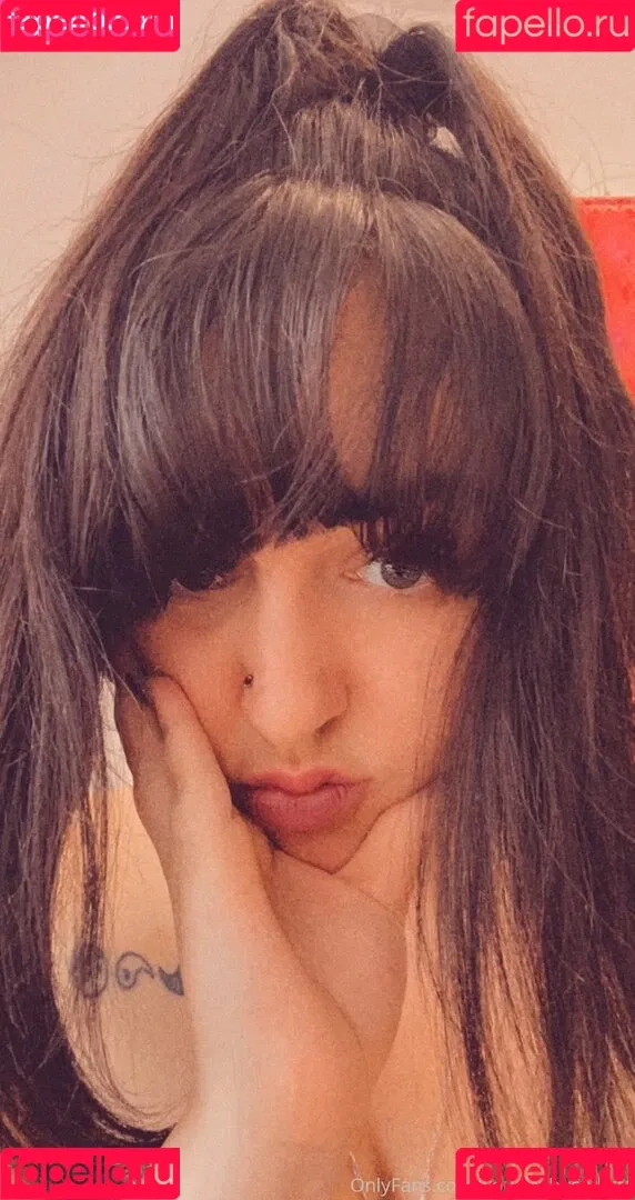 yourfavbustybrat Onlyfans Photo Gallery 