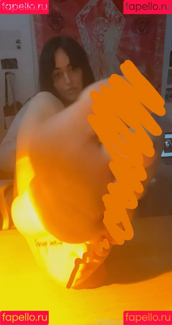 yourfavbustybrat Onlyfans Photo Gallery 