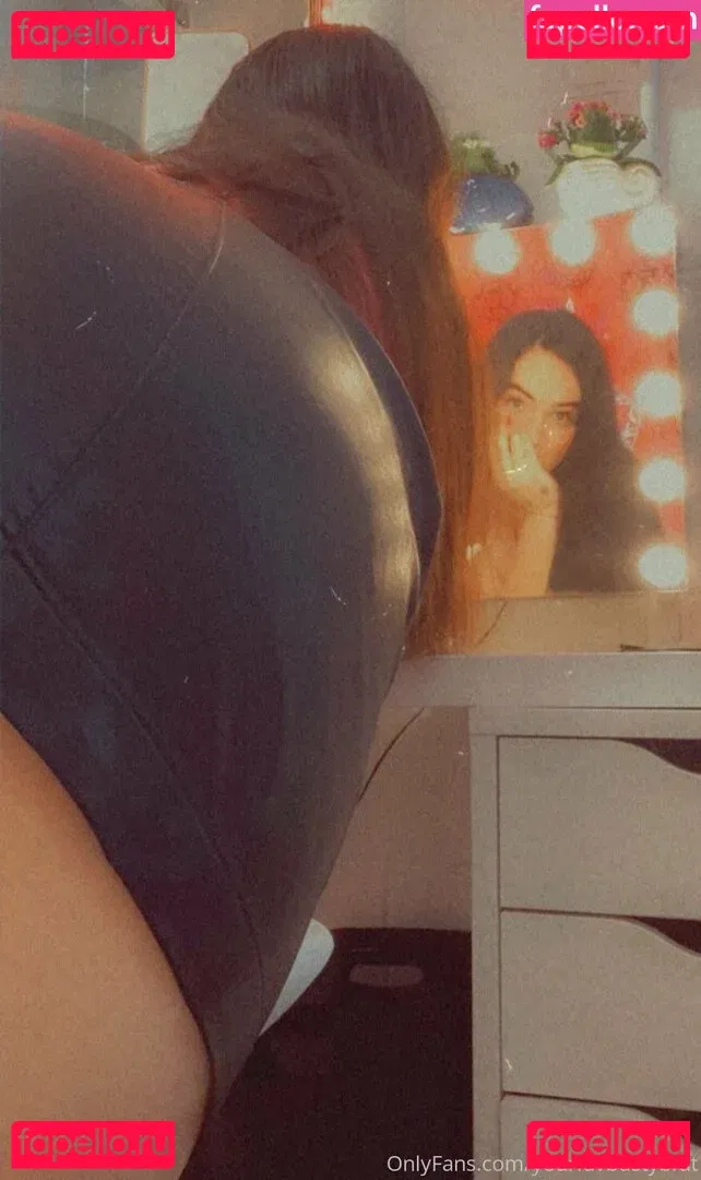 yourfavbustybrat Onlyfans Photo Gallery 