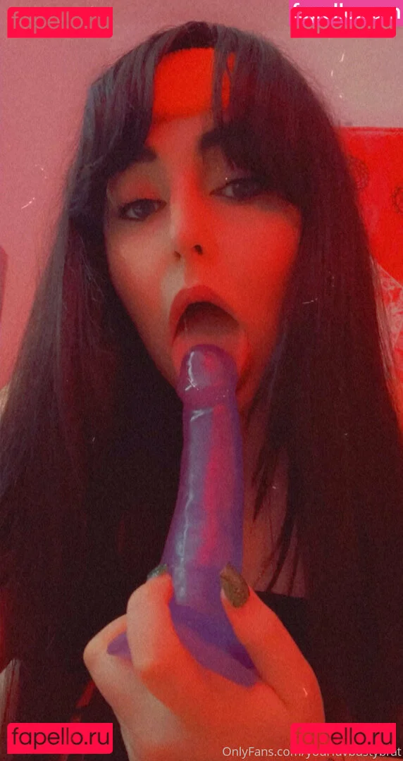 yourfavbustybrat Onlyfans Photo Gallery 