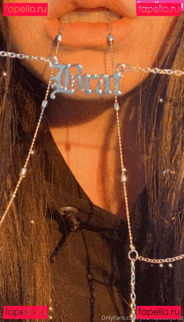 yourfavbustybrat Onlyfans Photo Gallery 