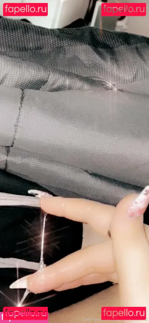 yourfavbustybrat Onlyfans Photo Gallery 