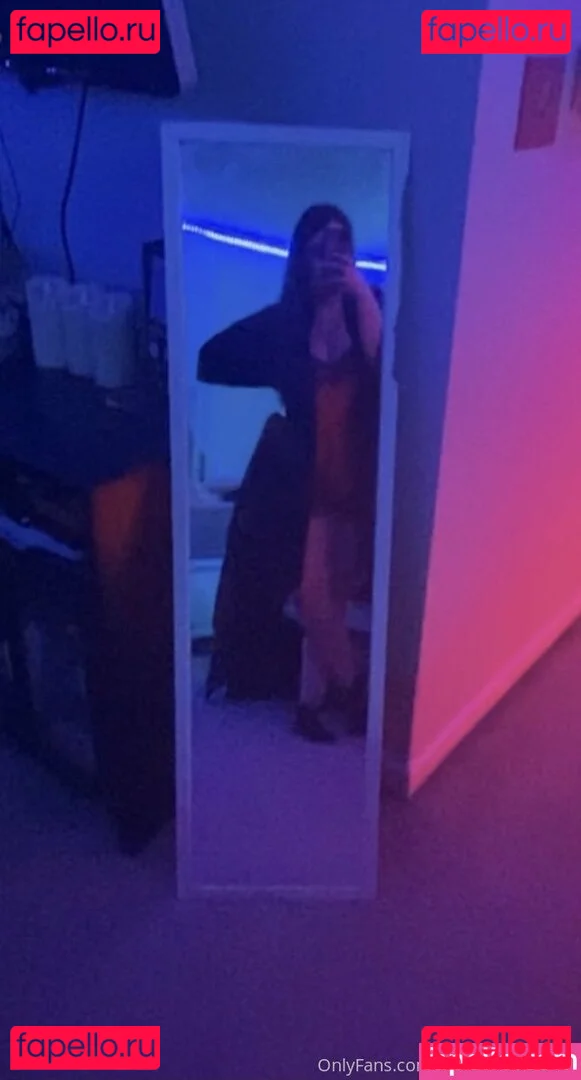 yourfavbustybrat Onlyfans Photo Gallery 