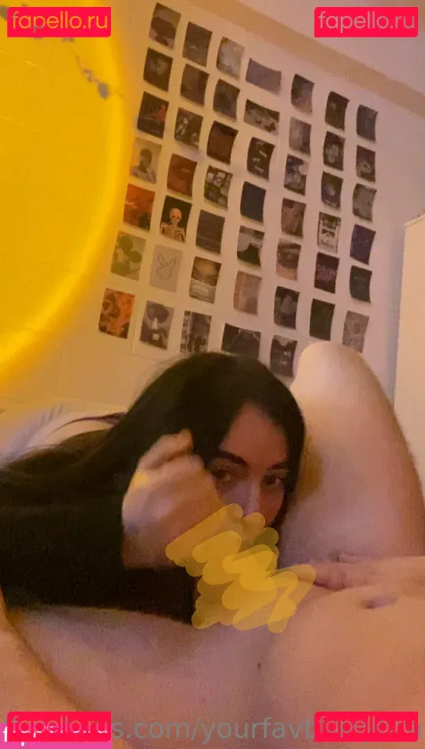 yourfavbustybrat Onlyfans Photo Gallery 