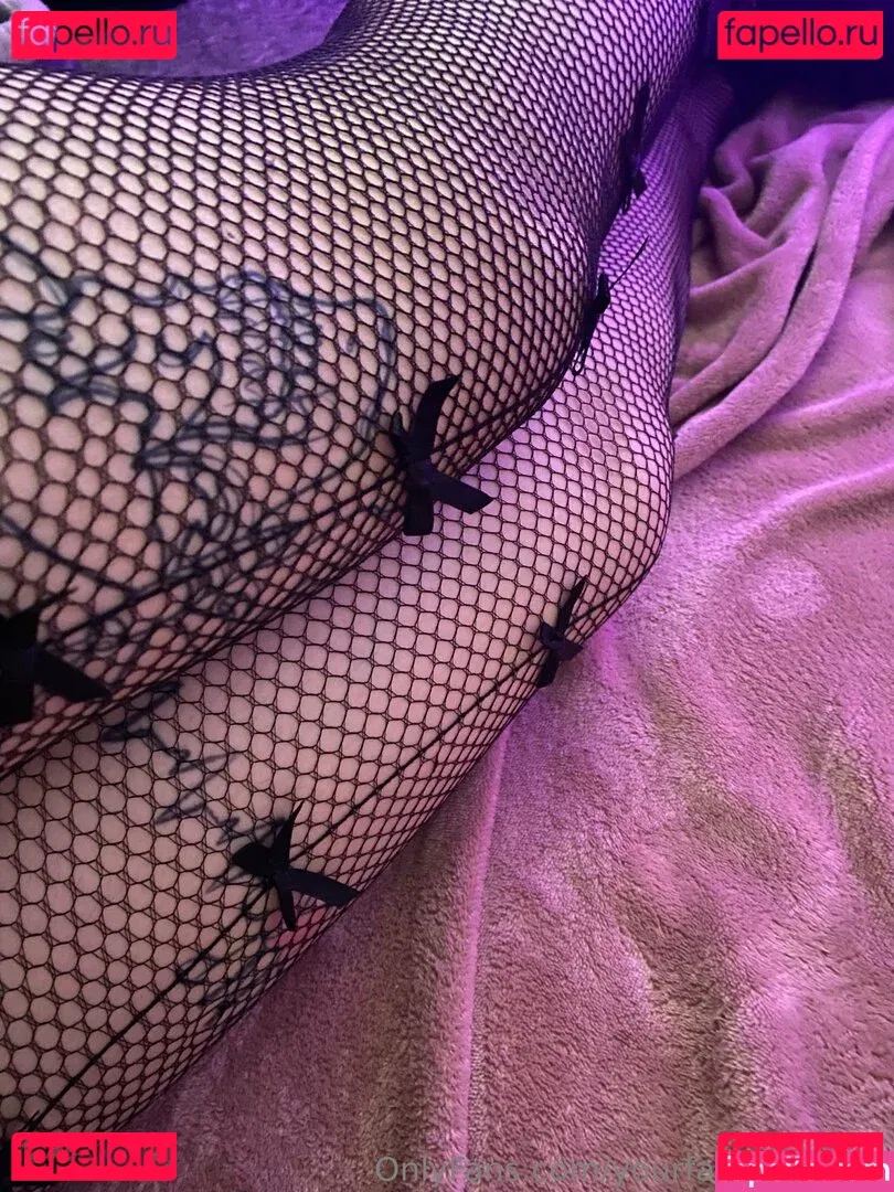 yourfavbustybrat Onlyfans Photo Gallery 