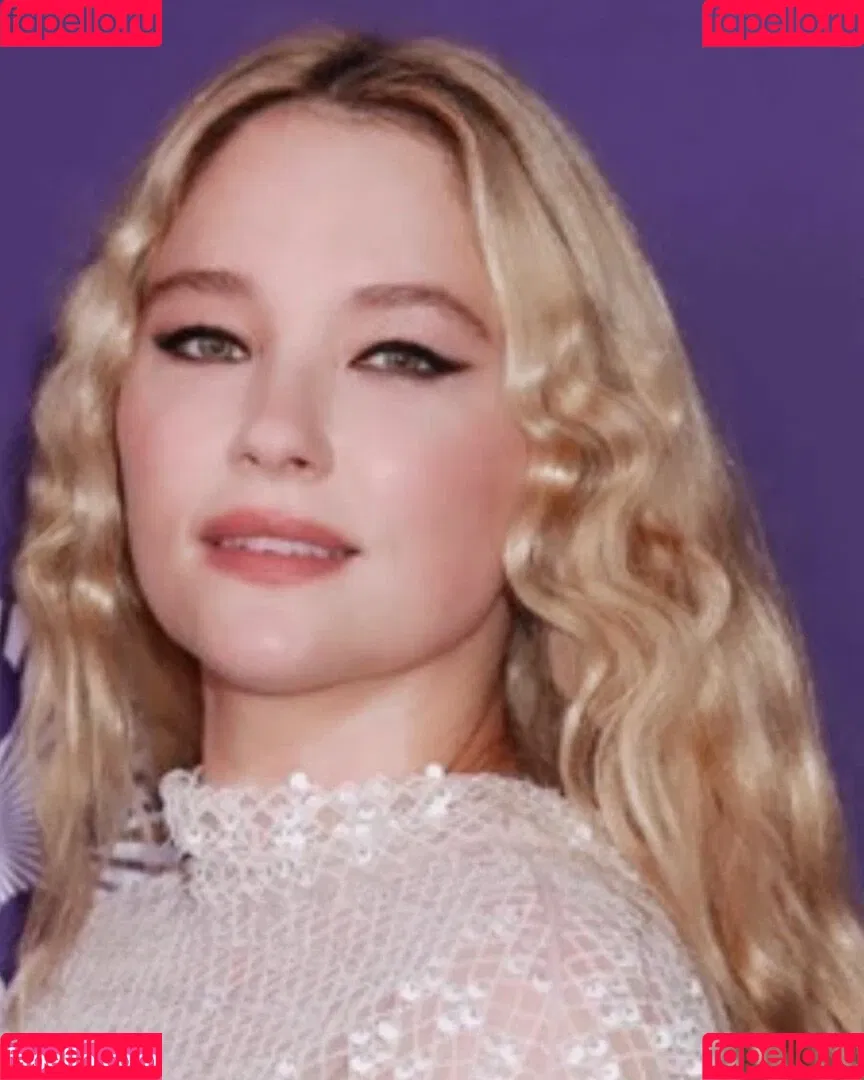 Haley Bennett Onlyfans Photo Gallery 