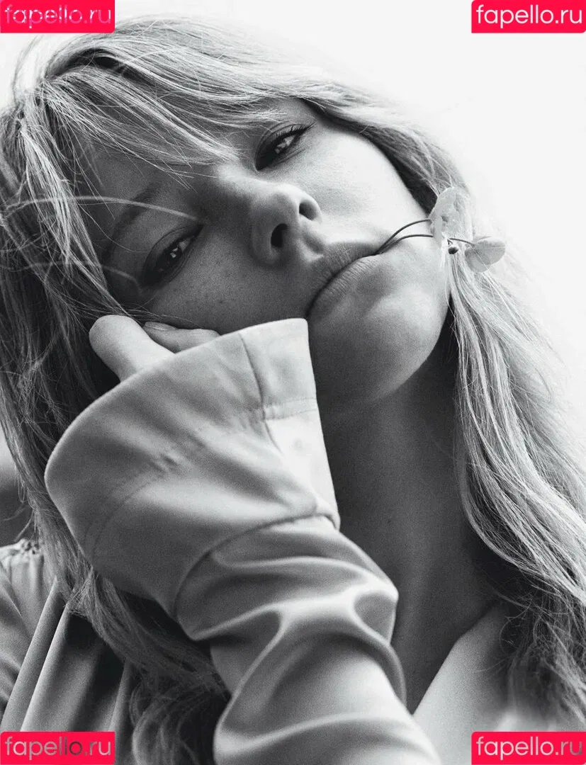 Haley Bennett Onlyfans Photo Gallery 