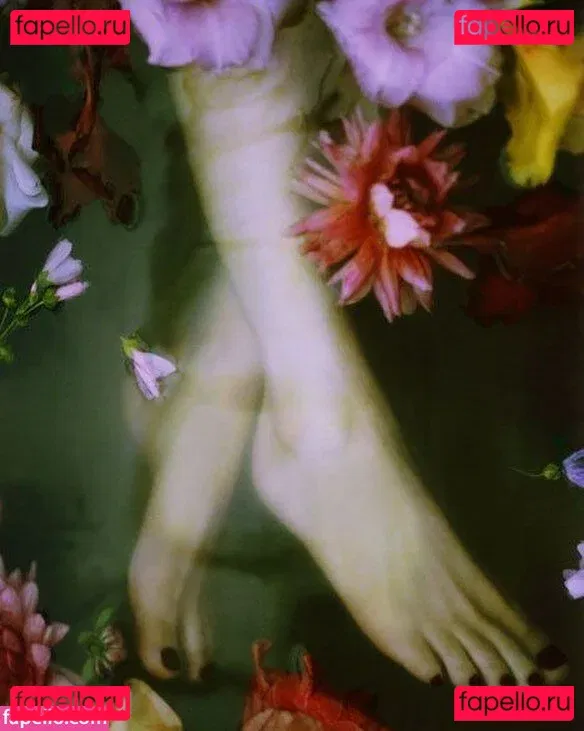 Haley Bennett Onlyfans Photo Gallery 