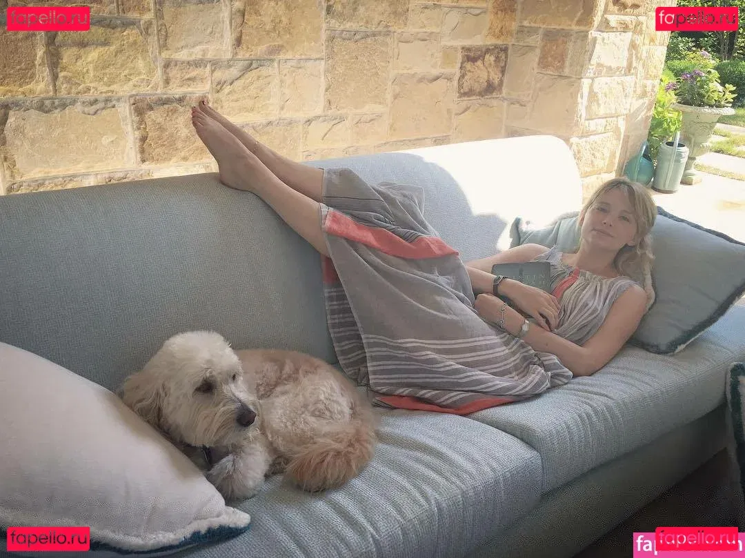 Haley Bennett Onlyfans Photo Gallery 