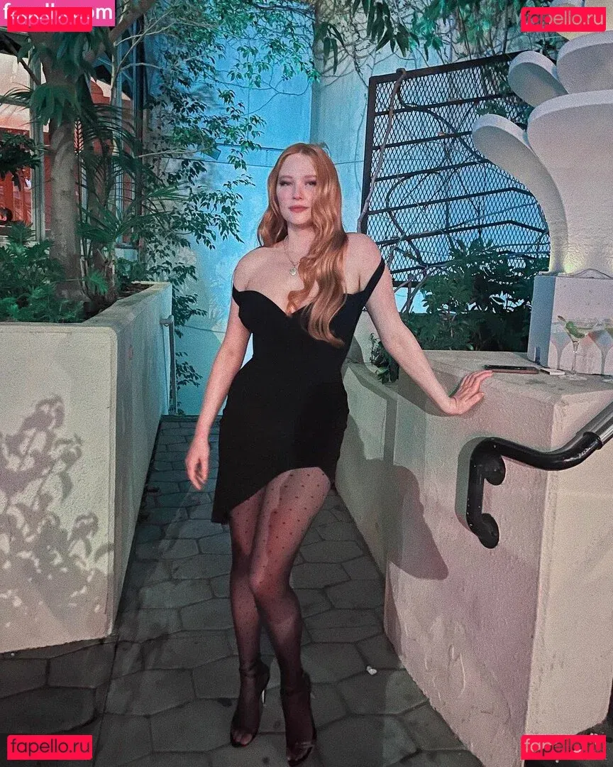 Haley Bennett Onlyfans Photo Gallery 