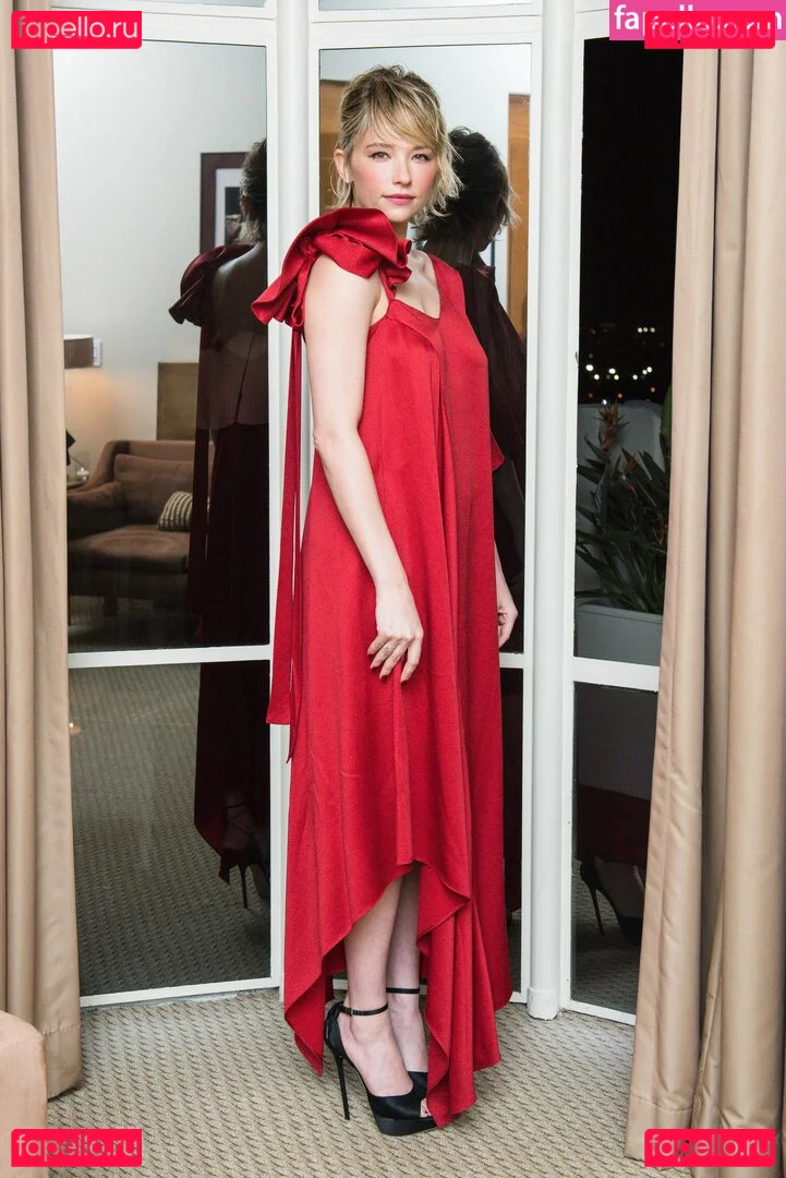 Haley Bennett Onlyfans Photo Gallery 