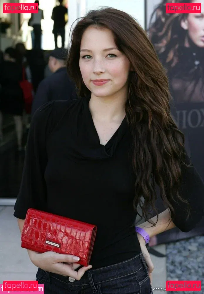 Haley Bennett Onlyfans Photo Gallery 