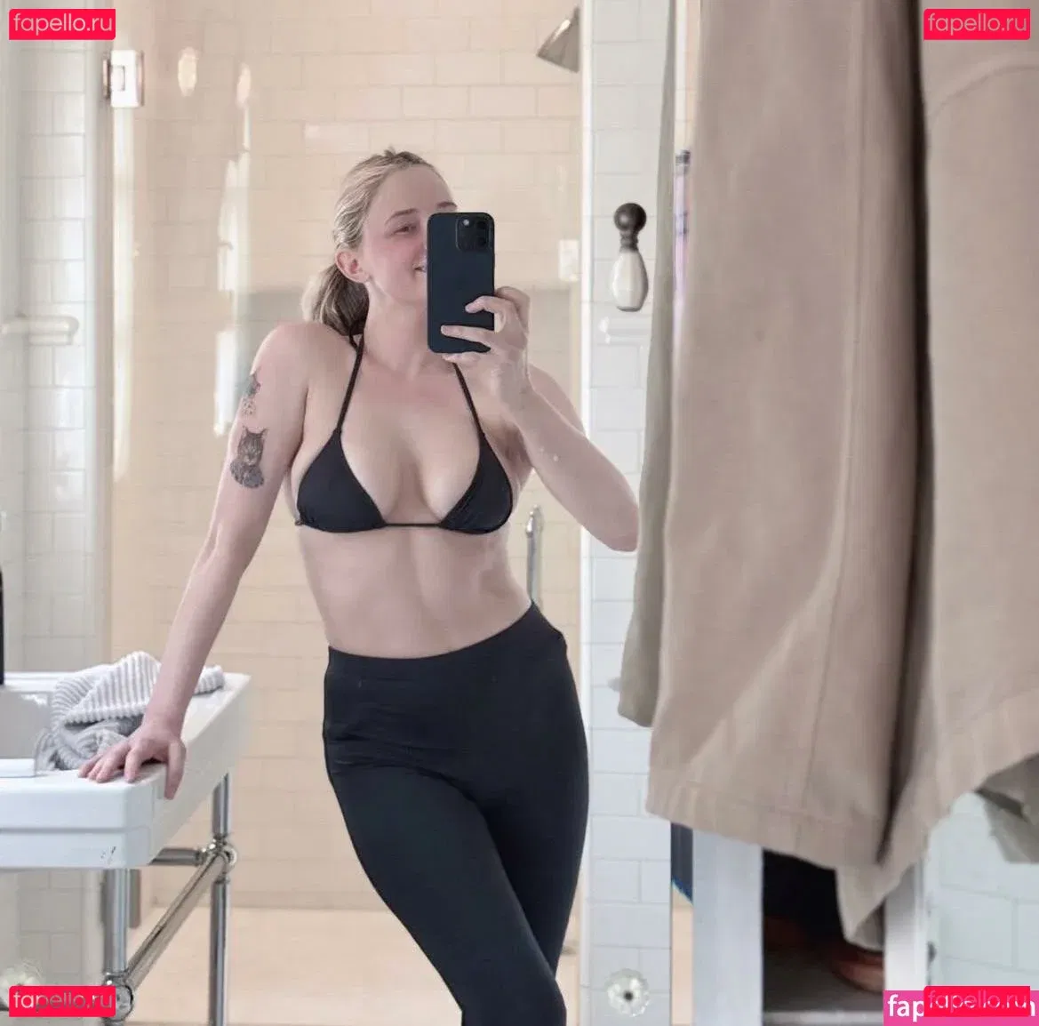 Haley Bennett Onlyfans Photo Gallery 