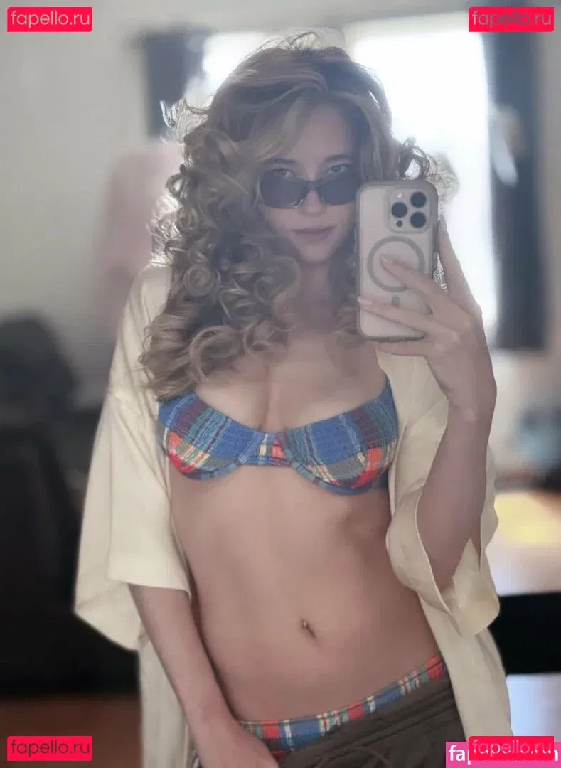 Haley Bennett Onlyfans Photo Gallery 