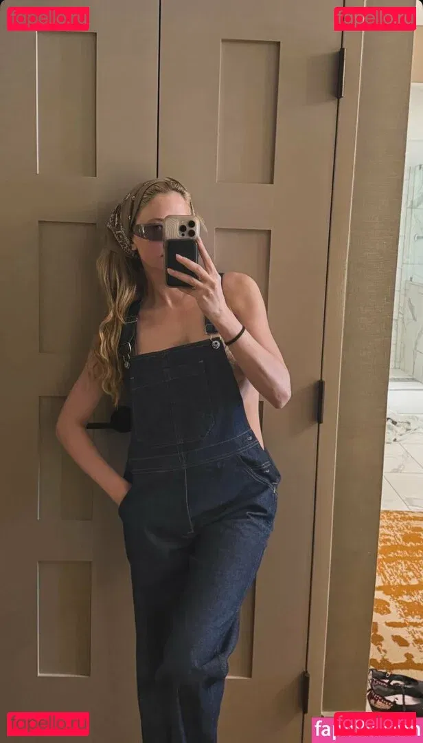 Haley Bennett Onlyfans Photo Gallery 