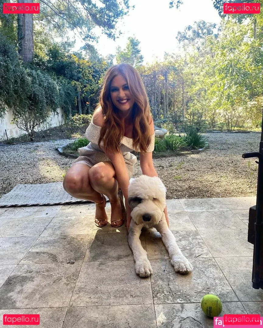 Isla Fisher Onlyfans Photo Gallery 