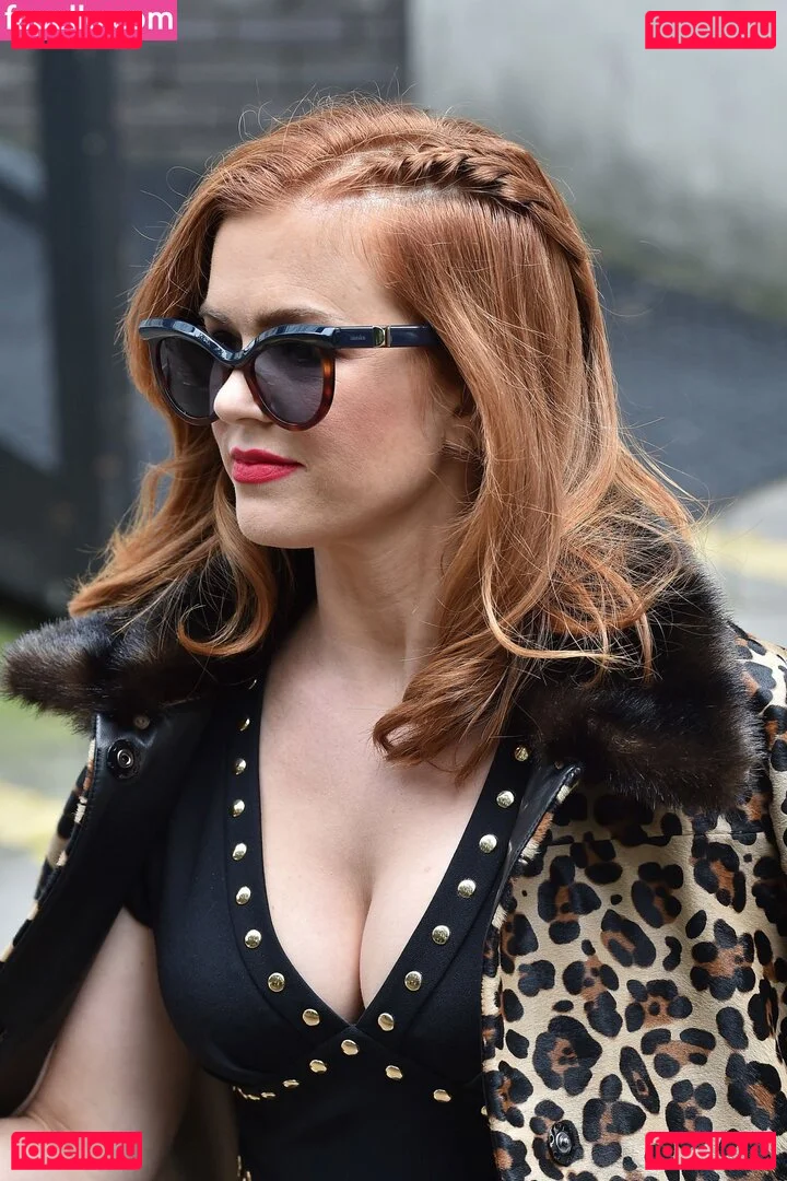 Isla Fisher Onlyfans Photo Gallery 