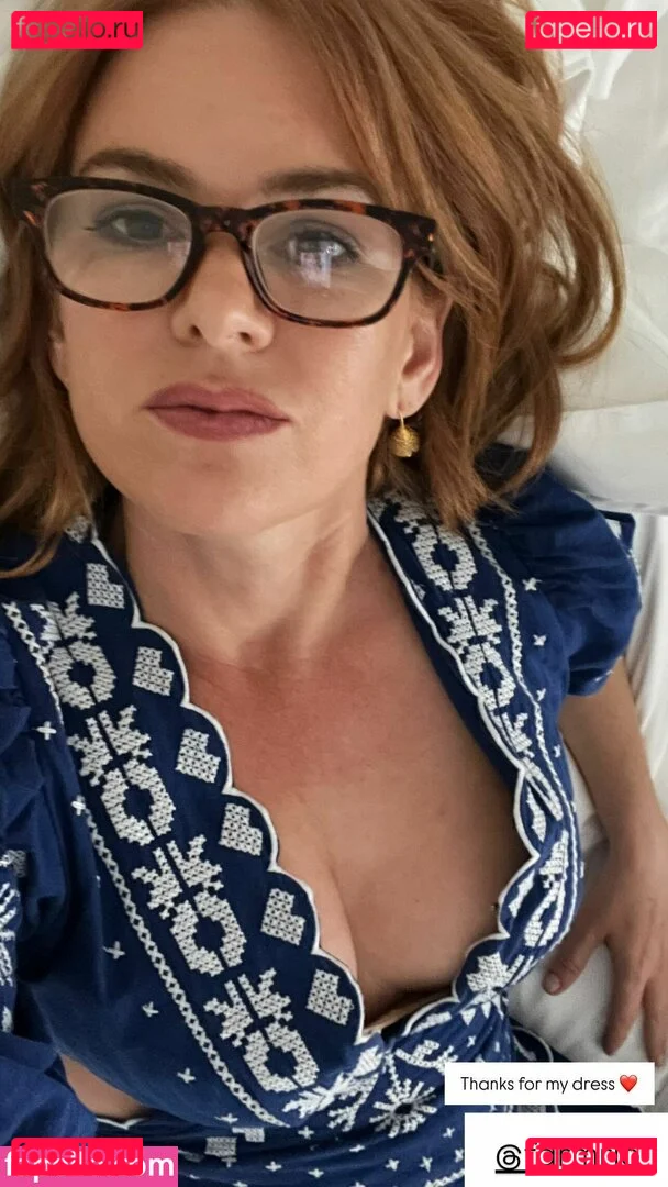 Isla Fisher Onlyfans Photo Gallery 