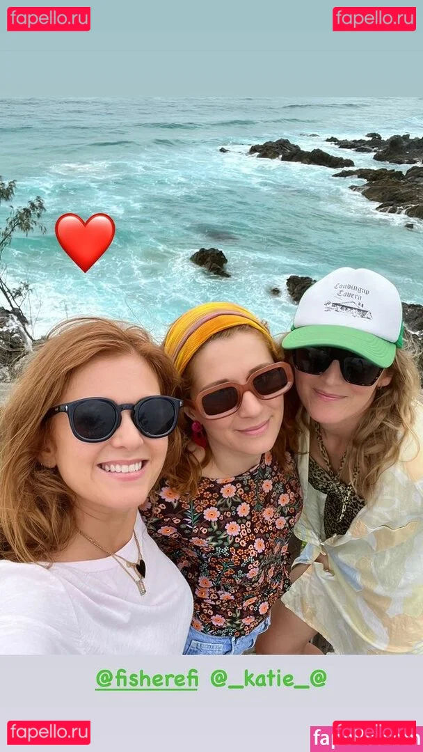 Isla Fisher Onlyfans Photo Gallery 