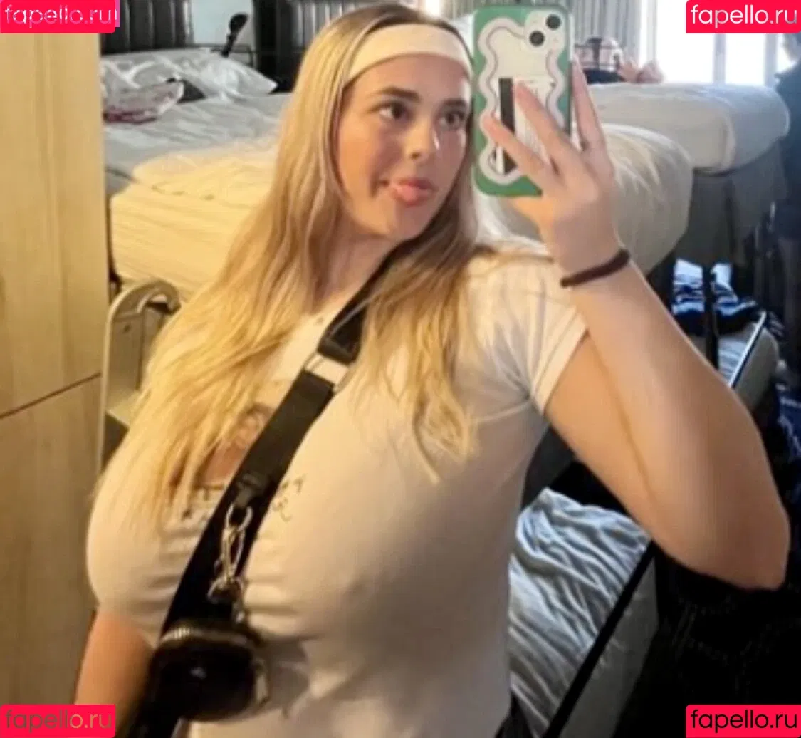 Sophia R Onlyfans Photo Gallery 