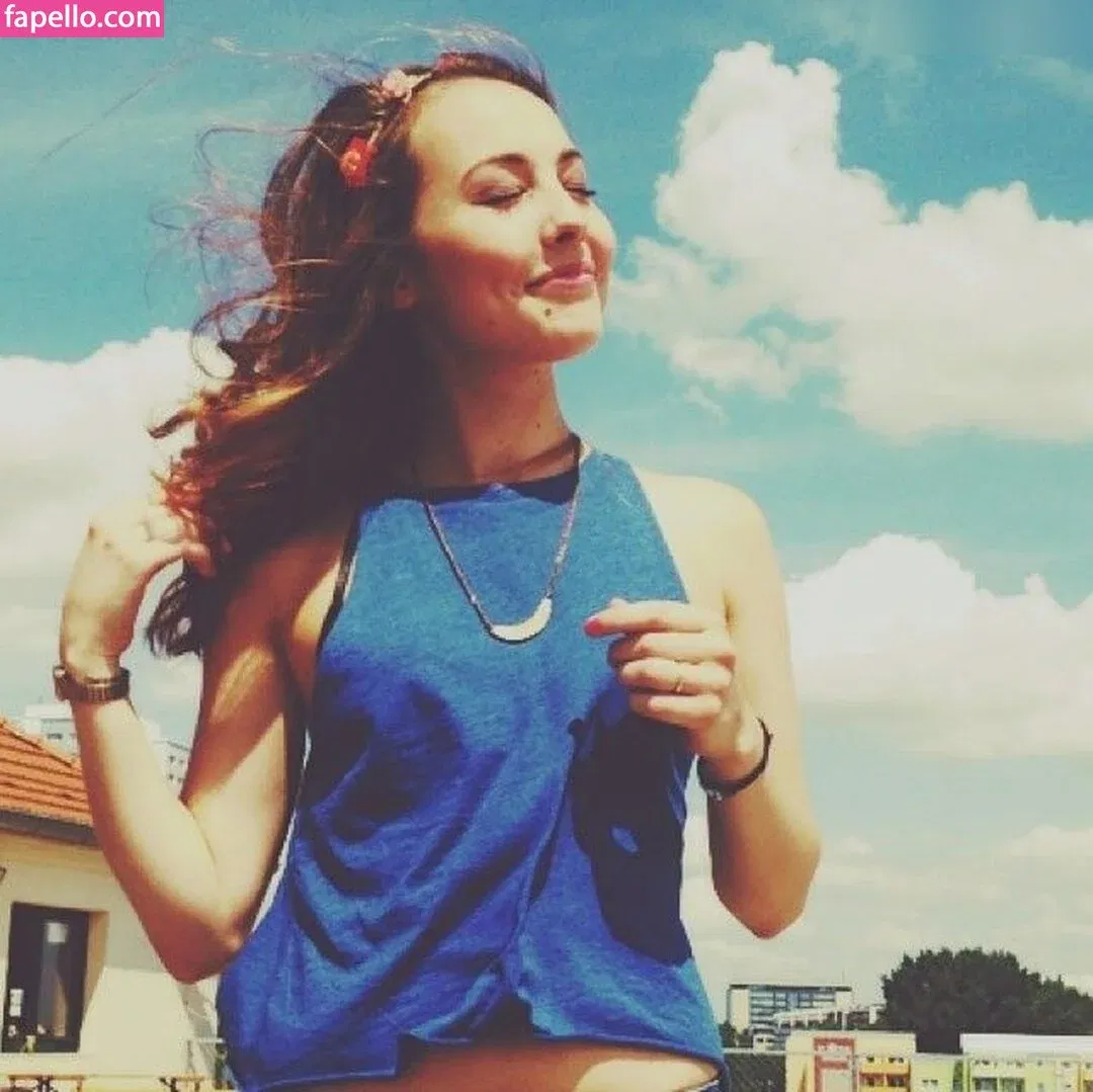 Julia Krüger Onlyfans Photo Gallery 