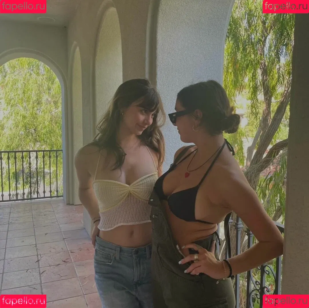 Lauren Donzis Onlyfans Photo Gallery 