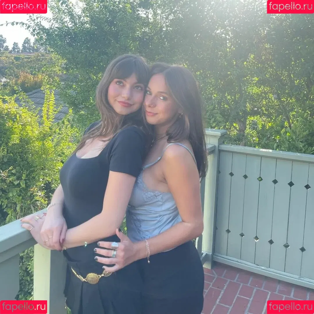 Lauren Donzis Onlyfans Photo Gallery 