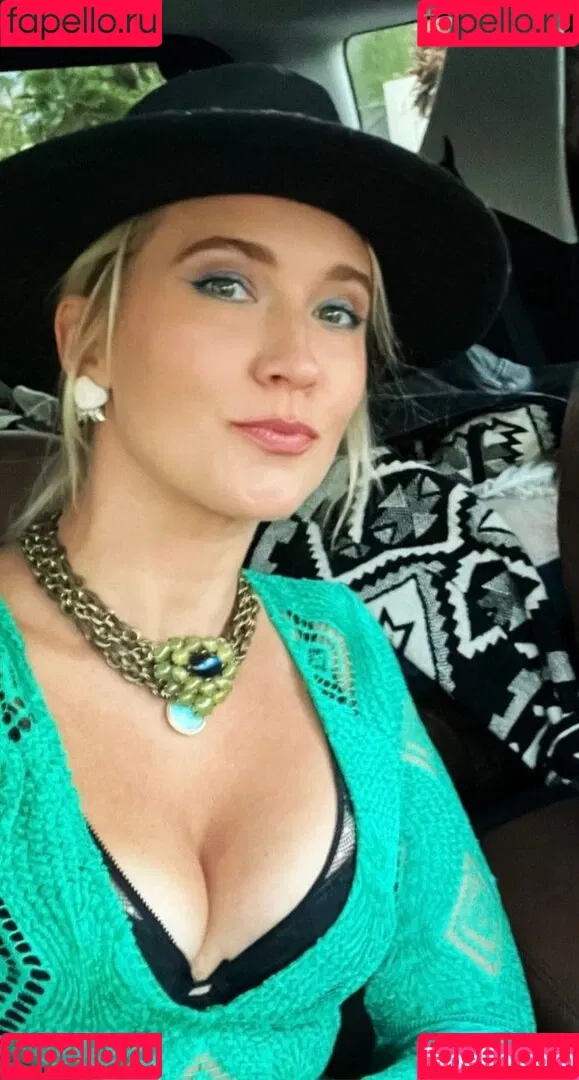Anna Camp Onlyfans Photo Gallery 