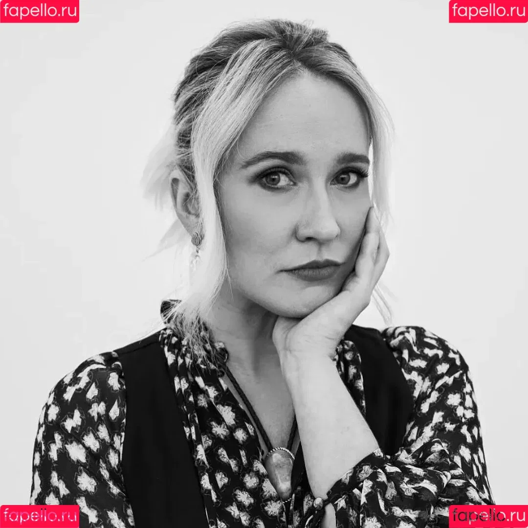 Anna Camp Onlyfans Photo Gallery 
