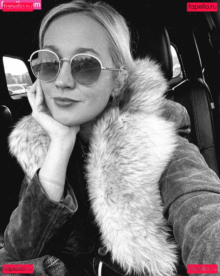 Anna Camp Onlyfans Photo Gallery 