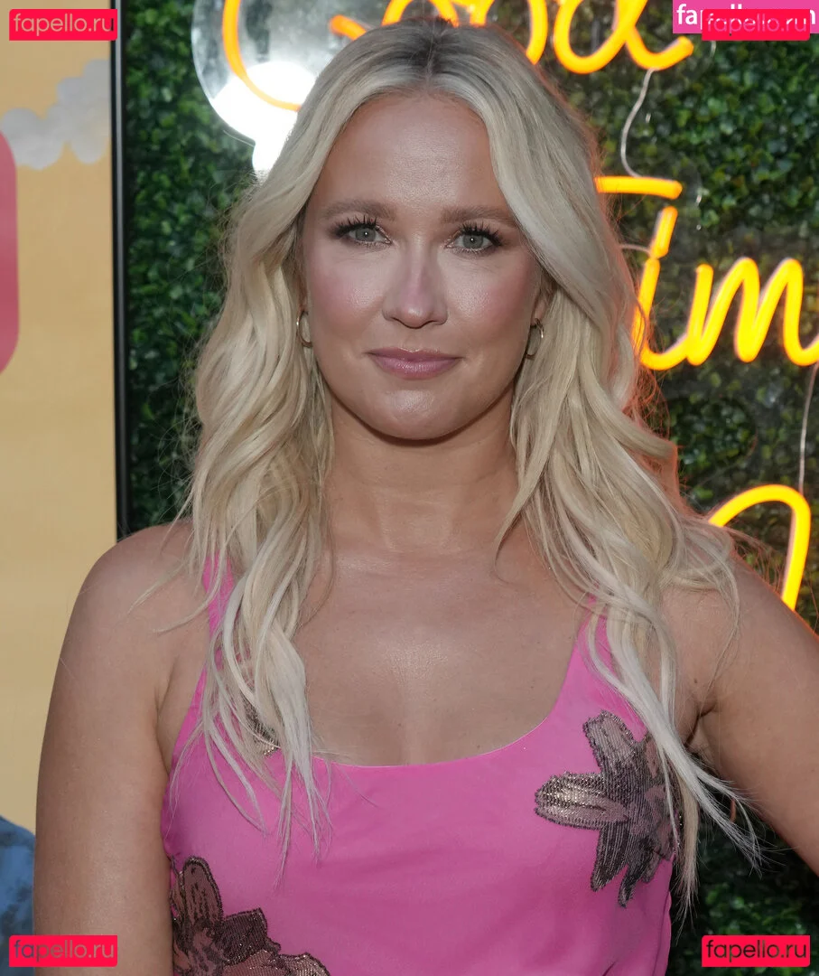 Anna Camp Onlyfans Photo Gallery 