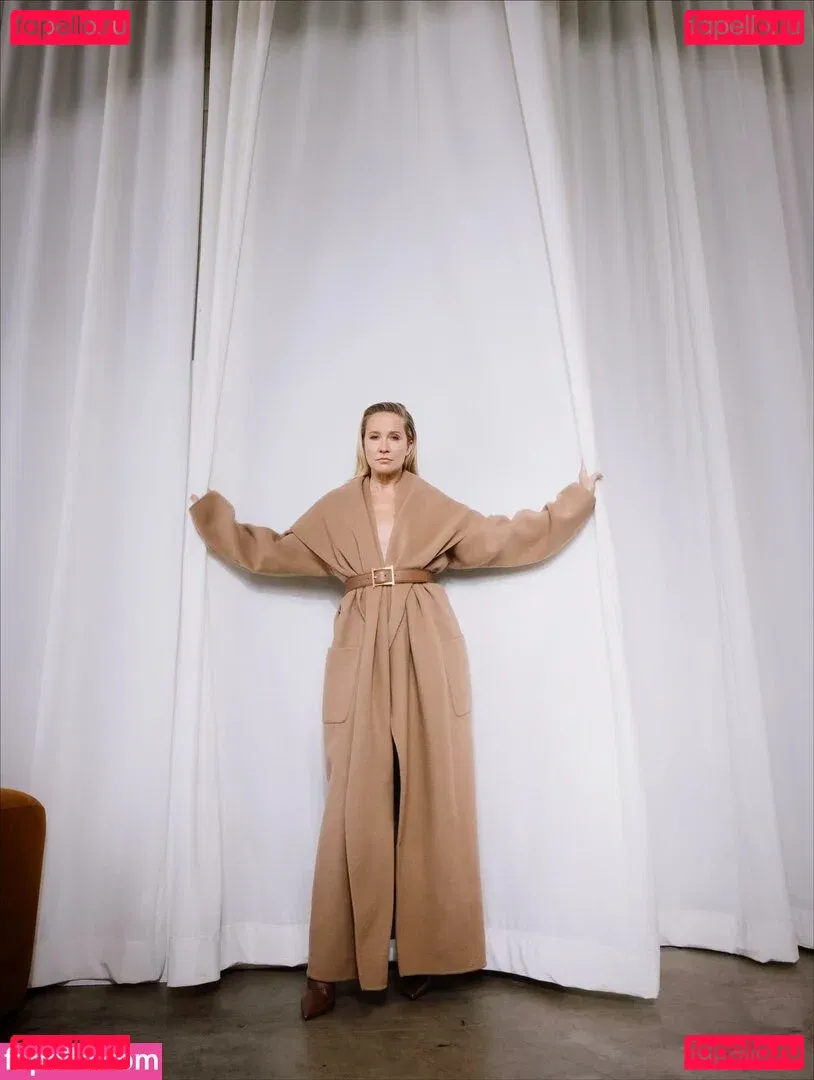 Anna Camp Onlyfans Photo Gallery 