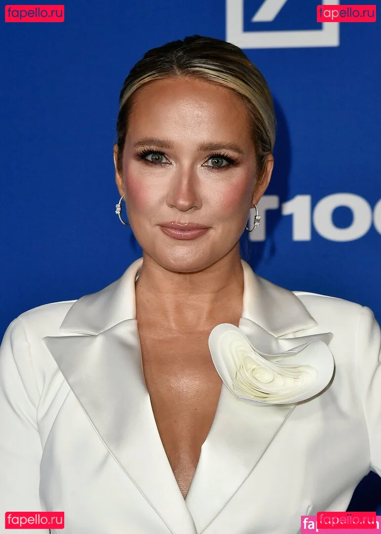 Anna Camp Onlyfans Photo Gallery 